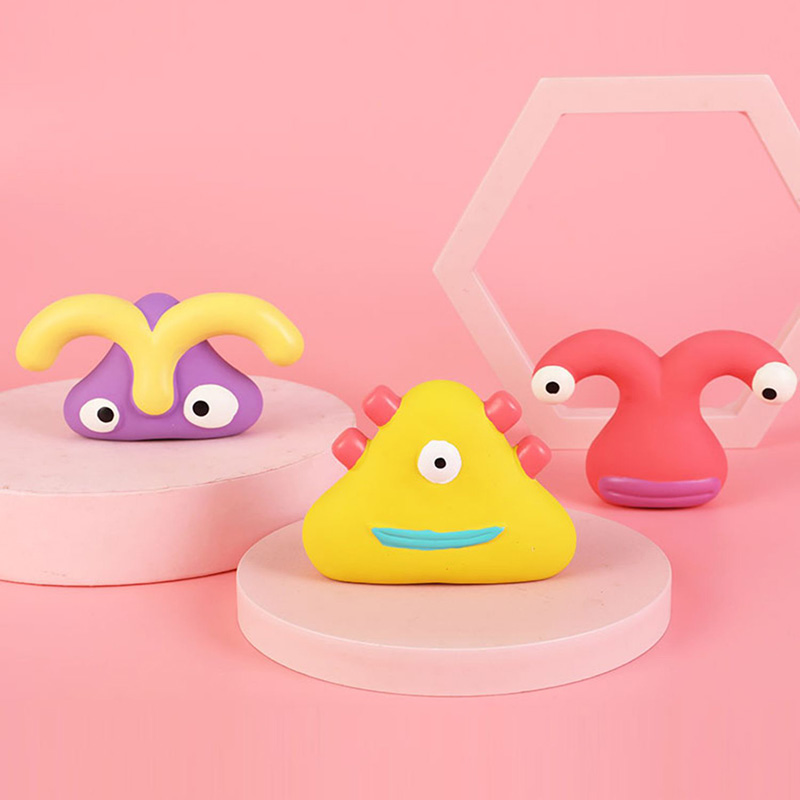 Munchkin Monsters Squeaky Dog Toy - Image 3