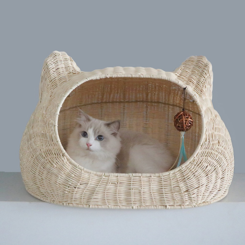 High Quality Hand-Woven Semi-Enclosed Cat Bed