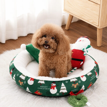 Christmas-Themed Round Warm Dog Bed