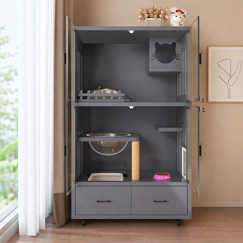 Indoor Cat House with Free-Roaming Space